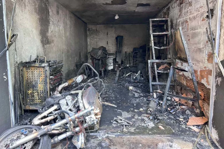 Rapperswil-Jona SG - Brandausbruch in einer Garage
