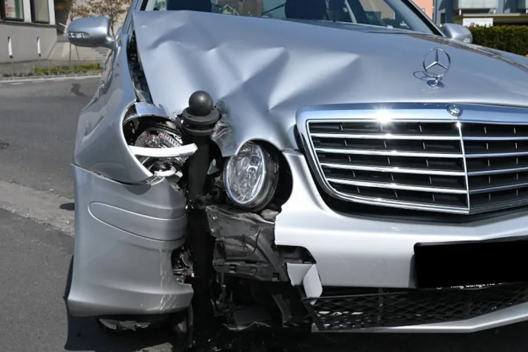 Triesen – Unfall im Kreisel