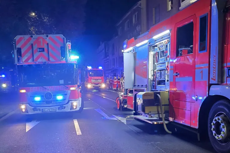 Bergisch Gladbach – Mann zündet Rauchbombe bei Streit