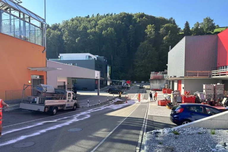 Feusisberg SZ - Rund hundert Liter Dieselöl ausgelaufen