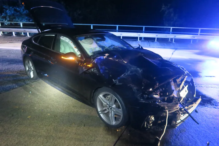 A1 Wildeshausen –Verkehrsunfall mit hohem Sachschaden auf der Autobahn