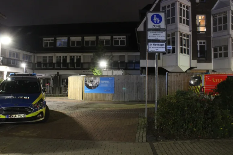 Monheim am Rhein - 26-jähriger Monheimer schwerstverletzt aufgefunden 