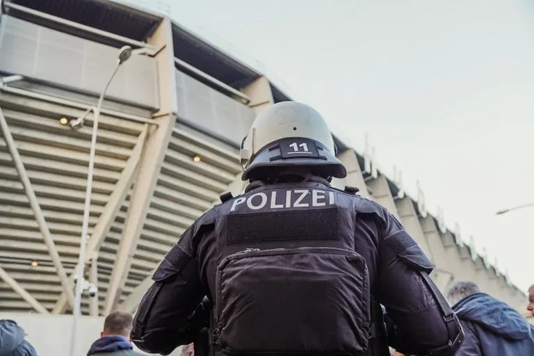 St. Gallen – Bildmaterial nach Auseinandersetzungen bei Fussballspiel gesucht
