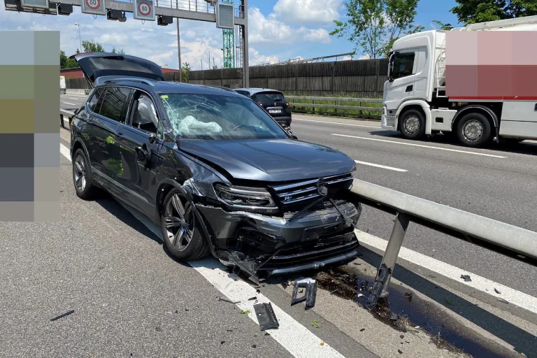 A1 Neuenhof AG – Betrunken auf der A1 in die Leitplanke gekracht