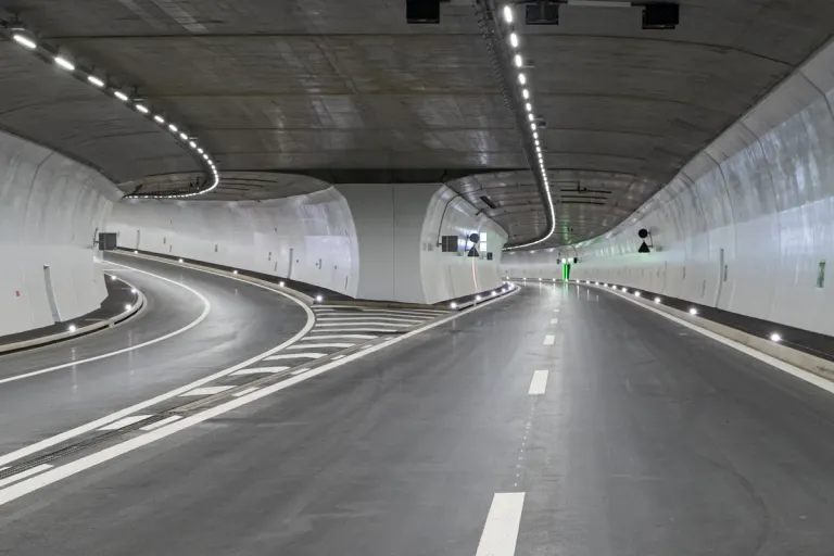 A9 Visp VS - Sperrungen im Tunnel Visp 