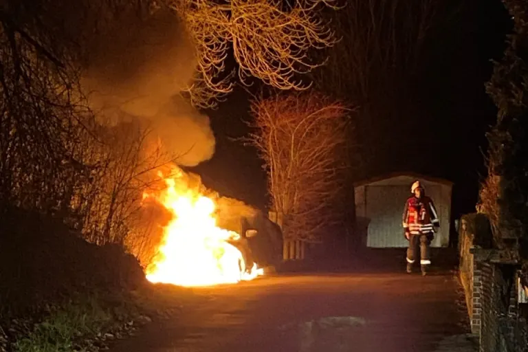 Northeim – Brennend von der Garage weg gefahren