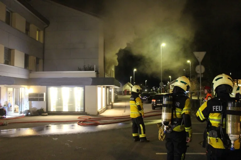 Appenzell AI - Zimmerbrand in Mehrfamilienhaus 