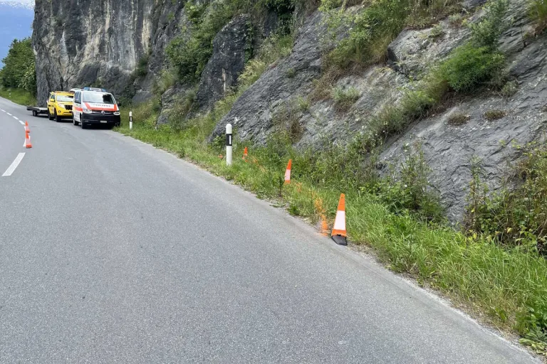 Unfall gestern in Trübbach SG - Rega fliegt Motorradfahrer ins Spital 