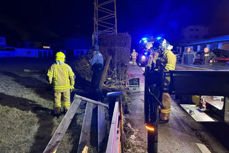Wattens – Alkoholisierter Autolenker verursacht Unfall