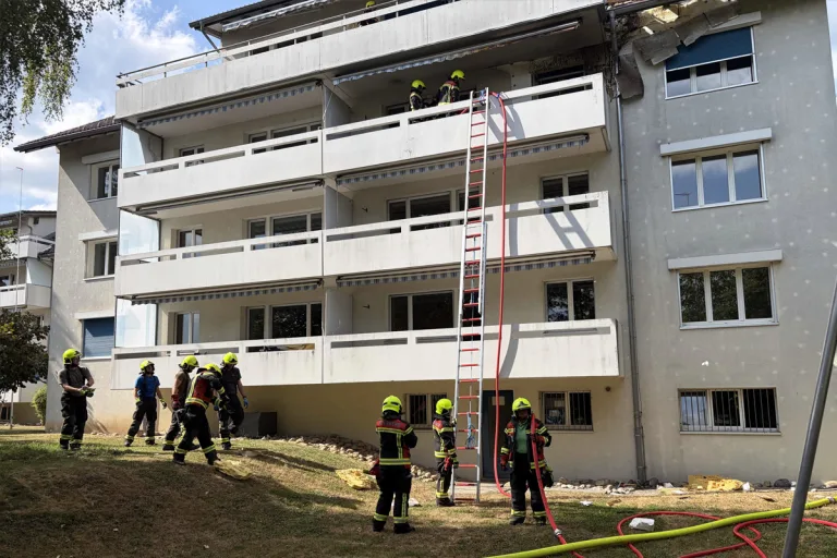 Schmerikon SG – Balkonbrand verursacht Sachschaden