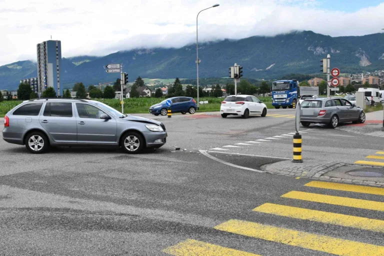 Unfall in Solothurn - Wer fuhr bei Grün? 