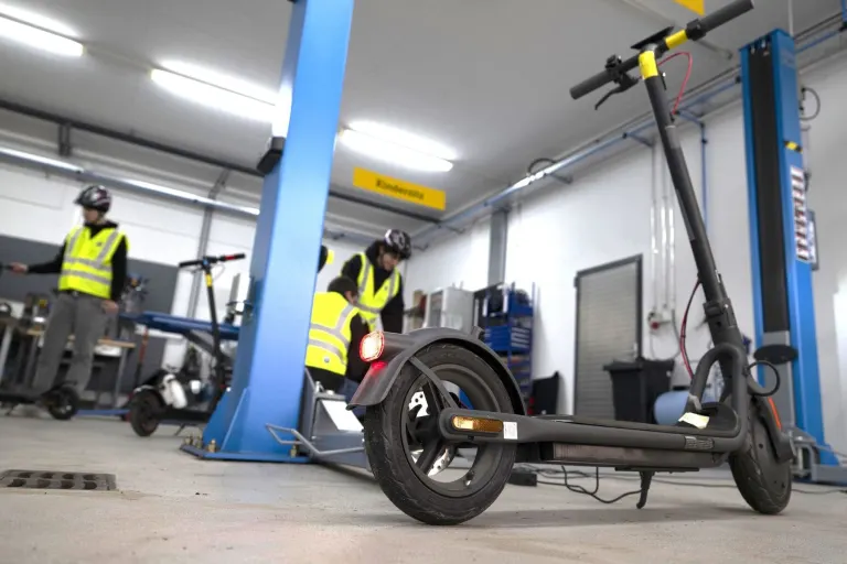 E-Trottinette unter 500 Franken im Test
