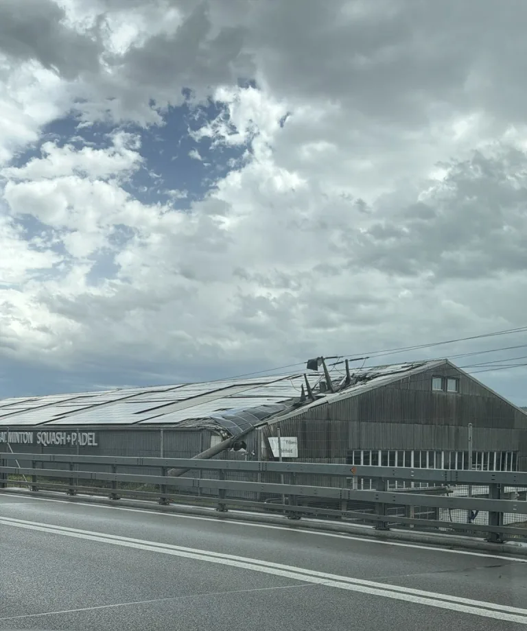 Birrfeld AG – Unwetter sorgt für Schäden und Stau auf der A1