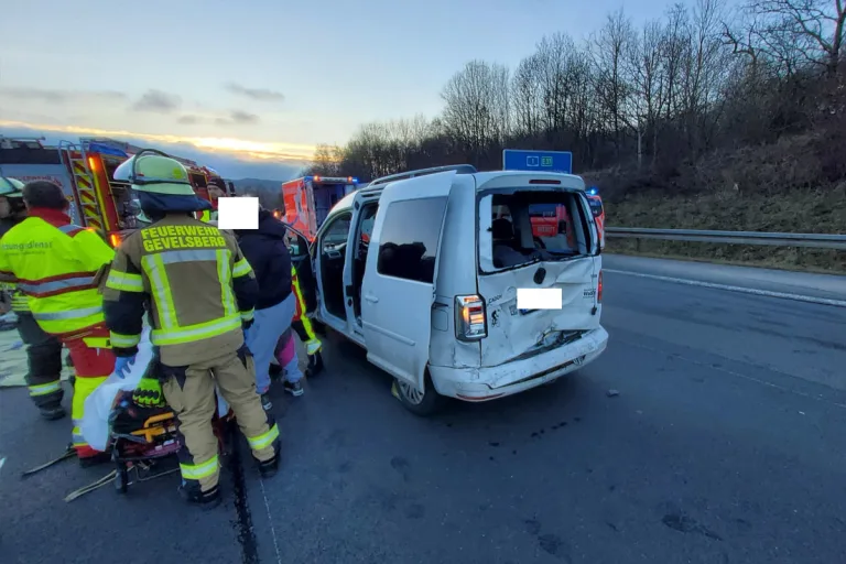 A1 Gevelsberg – Eine Person verletzt bei schwerem Unfall