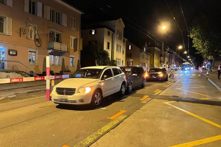 Stadt St. Gallen – Auffahrkollision mit drei Personenwagen