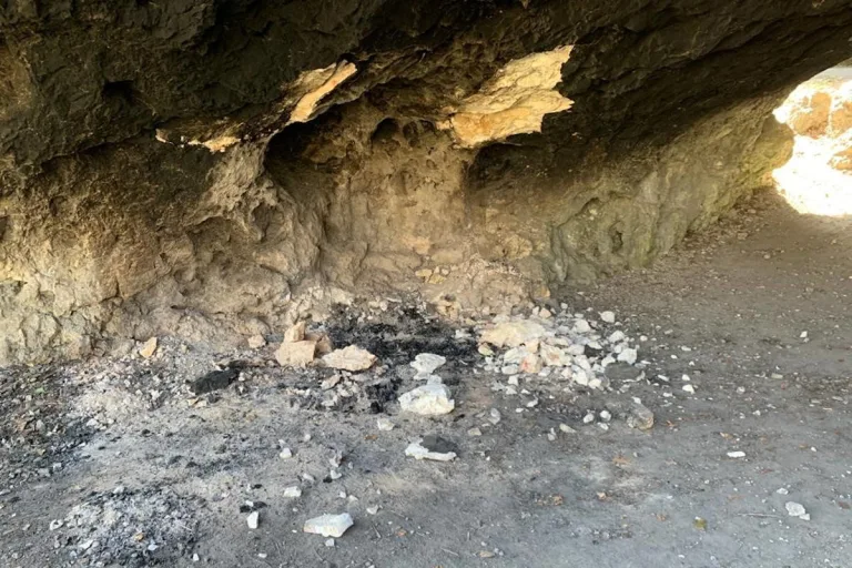 Thayngen SH – Höhlendecke im Kesslerloch durch Feuer beschädigt