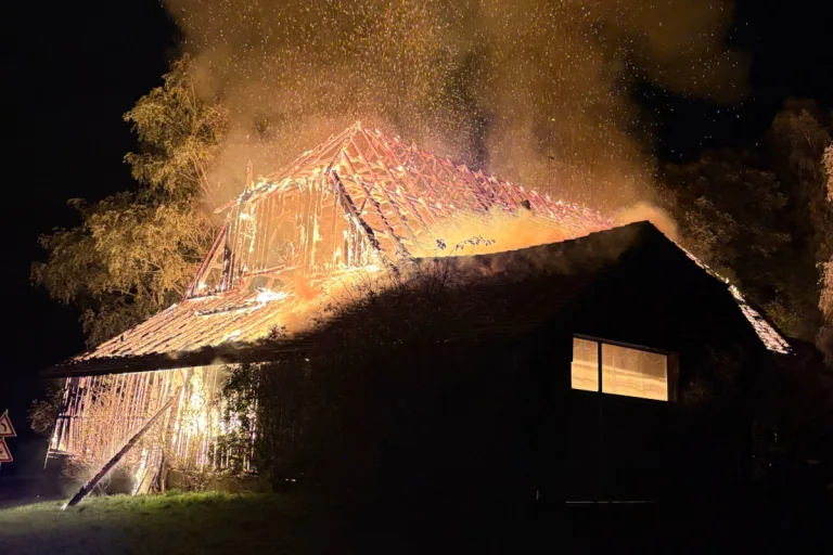 Beromünster LU – Scheune bei Brand vollständig zerstört