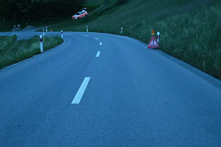 Mühlrüti SG - Motorradfahrer (17) verunfallt 