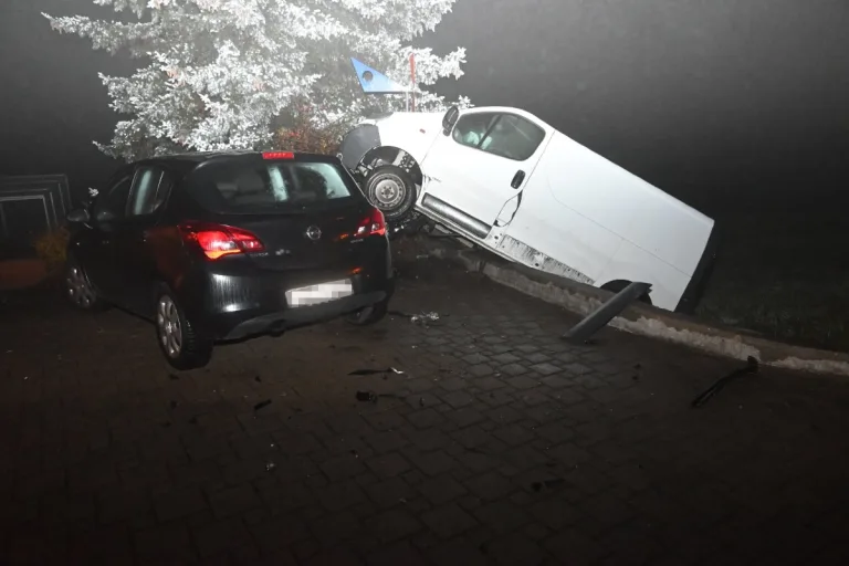  Heftige Kollision in Kirchberg SG - 52-Jähriger verursacht Selbstunfall unter Alkoholeinfluss
