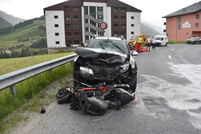 Sedrun GR – Rega fliegt Motorradfahrer nach Unfall ins Spital 
