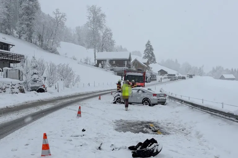 Schnee sorgt für Unfallserie im Kanton St.Gallen