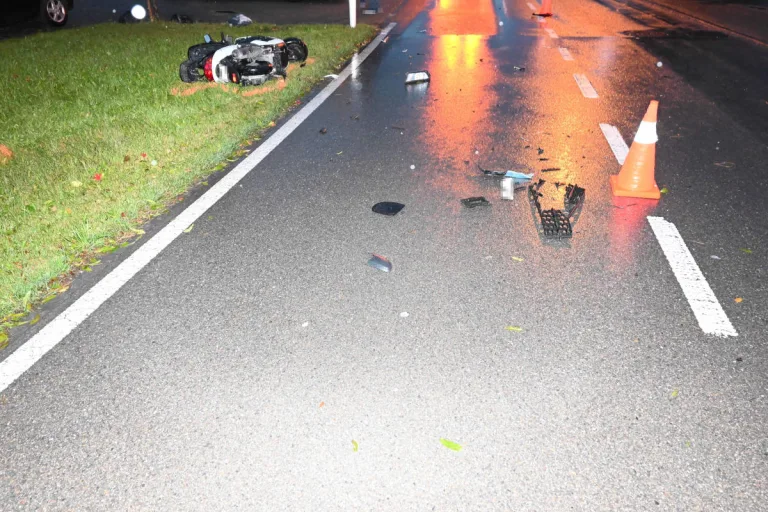 Waldkirch SG – Auto kollidiert mit Roller