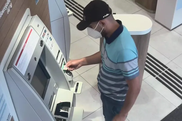 Bankomatkartendiebstahl mit anschließender Behebung in Wien