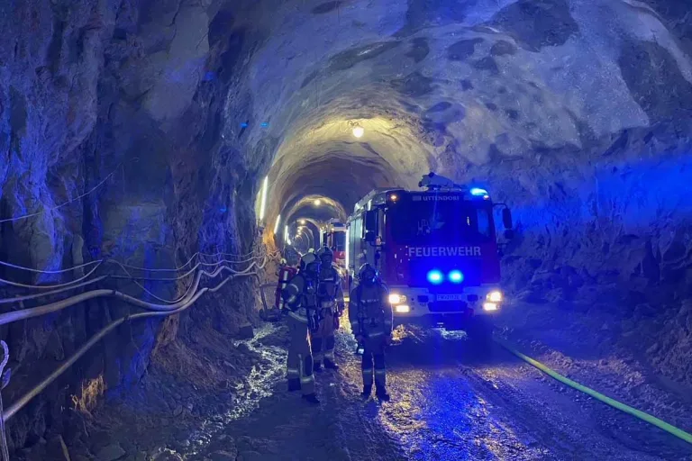 Zell am See - Brand im Tunnel