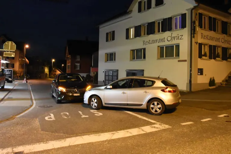 Eschenbach SG - Fahrunfähig Frontalkollision verursacht