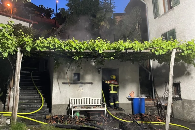 Feuer heute im Zentrum von Sta. Maria GR 