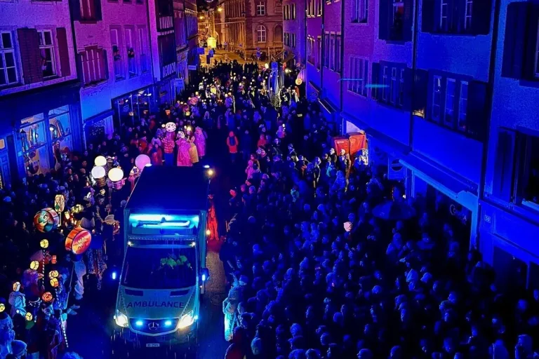 Basel - 136 Zweiräder bezüglich des Morgestraichs abgeschleppt