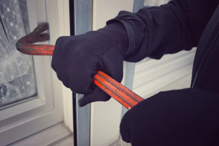 Lütisburg SG – Einbruch in Antiquitätengeschäft