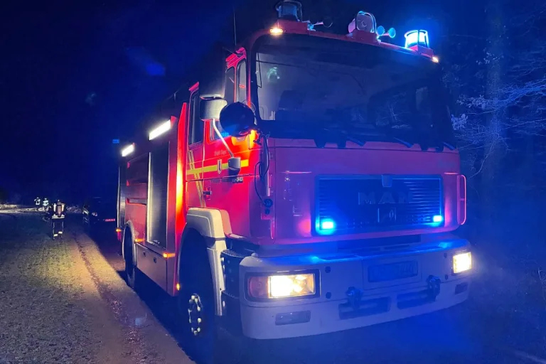 Lage-Hagen – Lieferwagen ging in Flammen auf