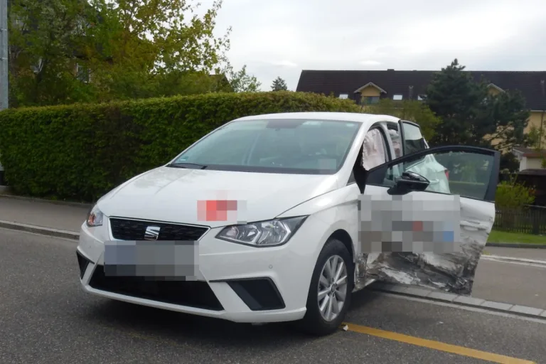 Unfall in Sulgen TG - Wegen Ablenkung auf Gegenfahrbahn geraten!