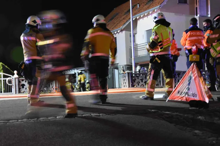 Jonschwil SG - Brand in Einfamilienhaus - Zwei Personen im Krankenhaus