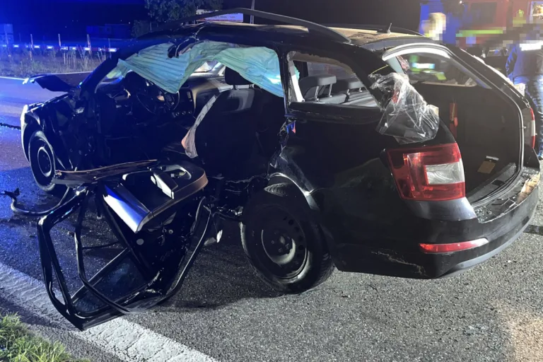 Dintikon AG - Heftige Kollision - eine Person verletzt