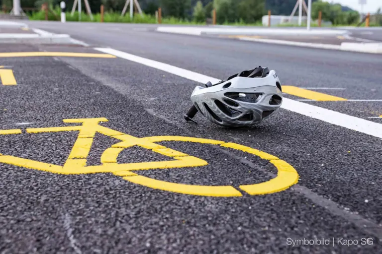 Altstätten SG – Auto kollidiert mit Velo 