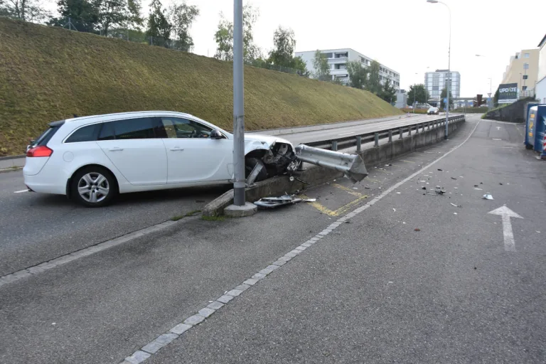 Wittenbach SG – Selbstunfall in fahrunfähigem Zustand