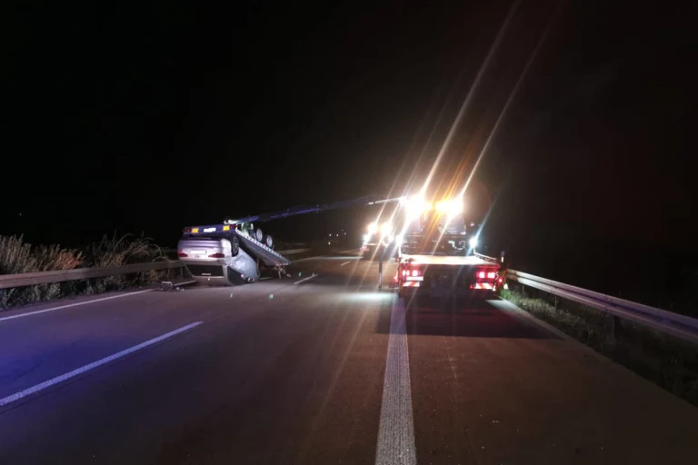 A38 Großwechsungen – Vollsperrung der Autobahn aufgrund verunfalltem Fahrzeugtransporter