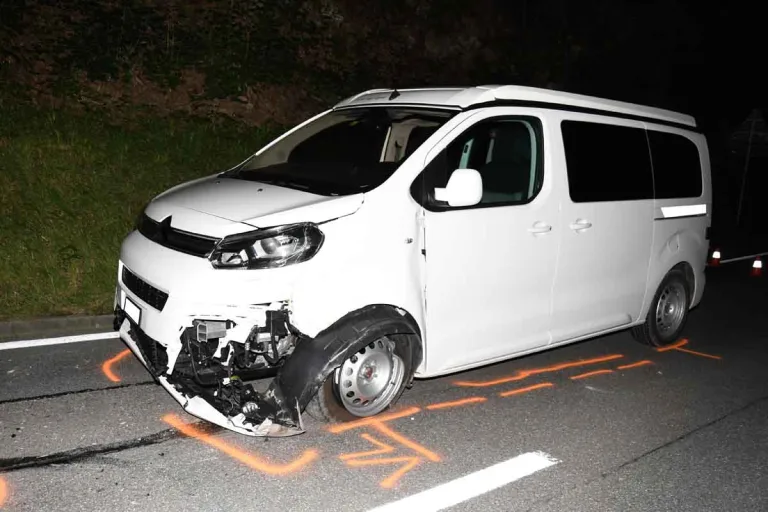 Chur GR - Frontalcrash bei Überholmanöver