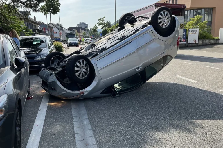 Muttenz BL - Unfall nach medizinischem Problem