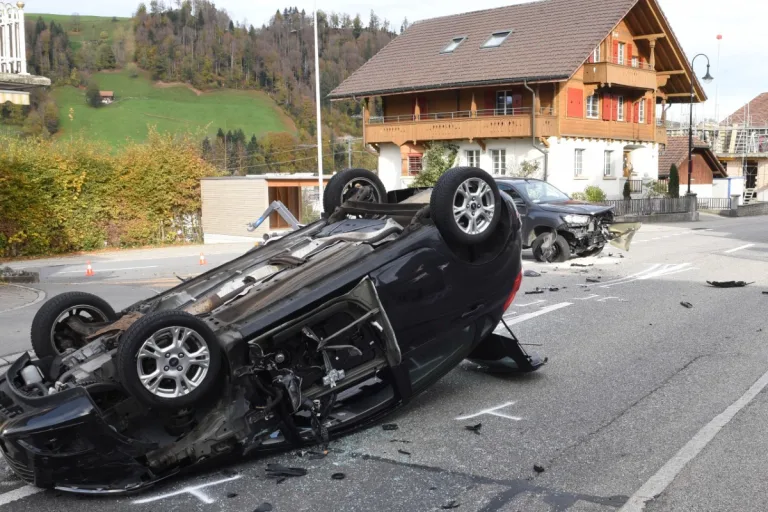 Hasle LU - Frau nach Verkehrsunfall ins Spital geflogen