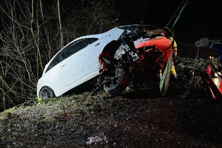 Reute AR - Heftiger Unfall ohne Führerausweis