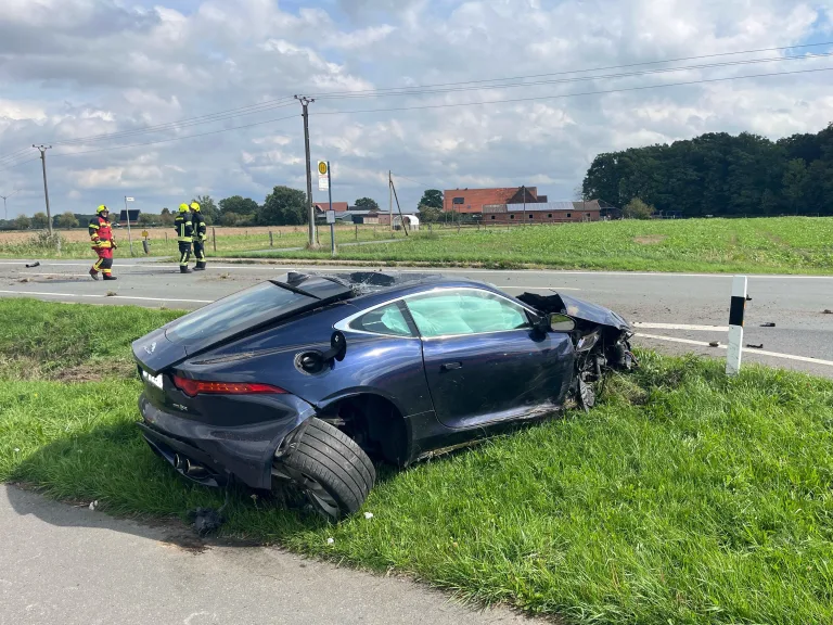 Senden – Schwerer Unfall bei Probefahrt mit Jaguar