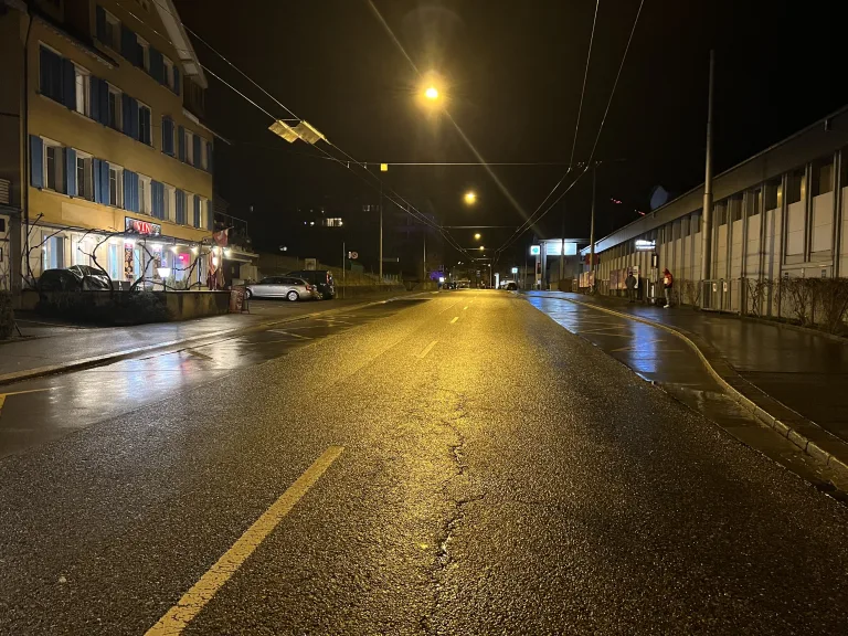 Stadt St. Gallen: Kollision zwischen zwei Personenwagen – Verursacher war betrunken