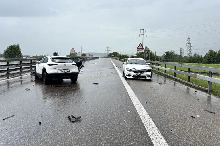 Niederurnen GL – Verkehrsunfall bei Starkregen