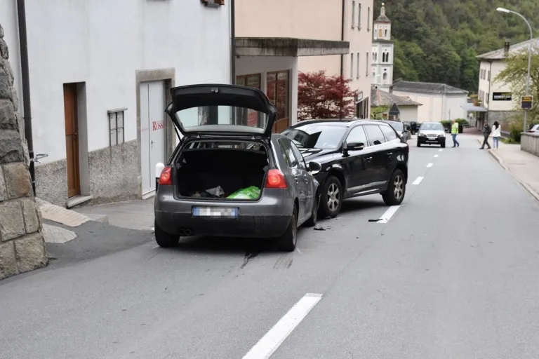 Brusio GR - Frontalkollision auf der Berninastrasse