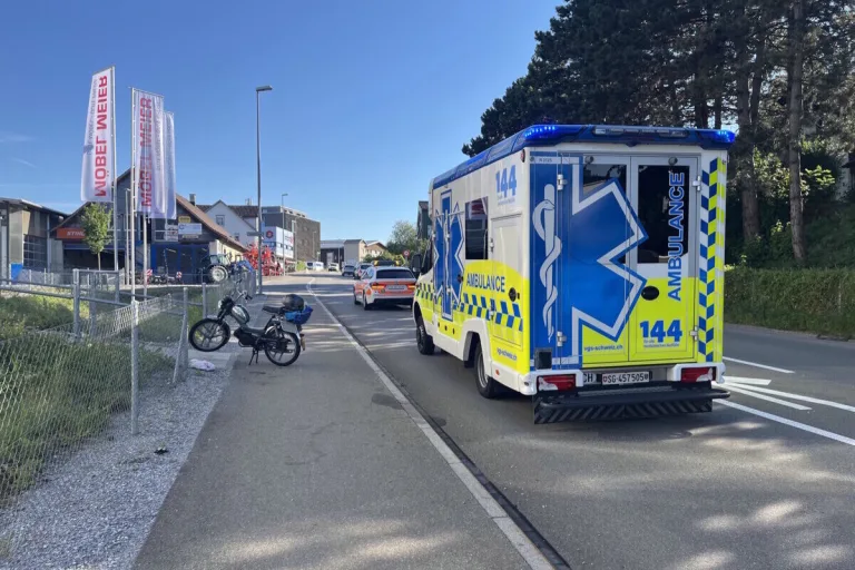 Mörschwil SG – Mofafahrer prallt bei Unfall gegen Randstein