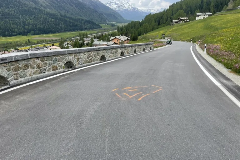 Unfall heute auf dem Albulapass - Ein Motorradfahrer wurde verletzt