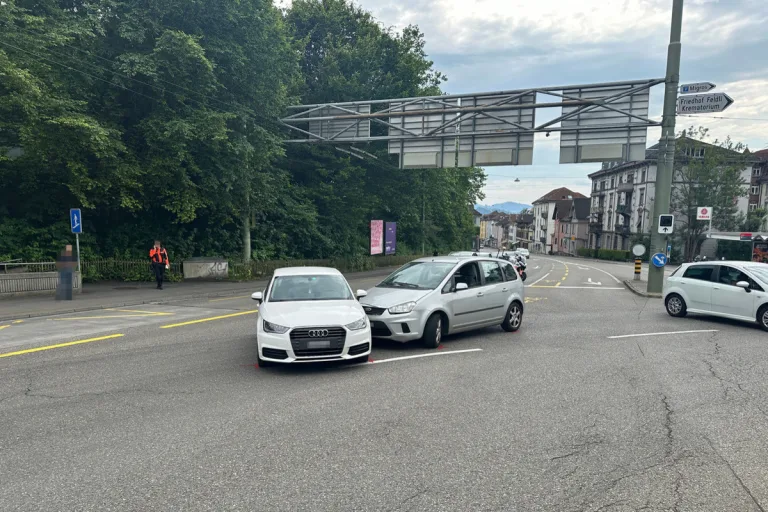 Unfall in St.Gallen - Wer hat das Rotlicht missachtet?
